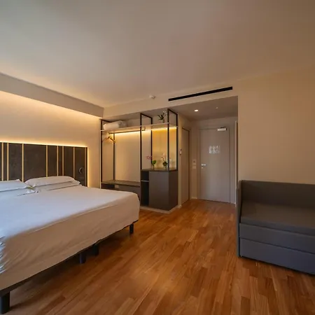 Plaza 4* Catania
